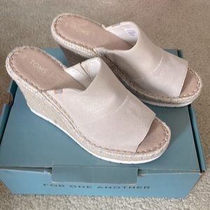 TOMS wedge platform sandals